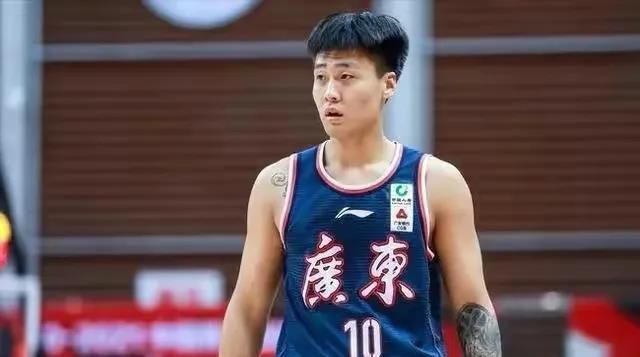 福登在接受TNTSports采访时表示，曼城上半场踢得很糟糕，但进球让曼城找回了状态。